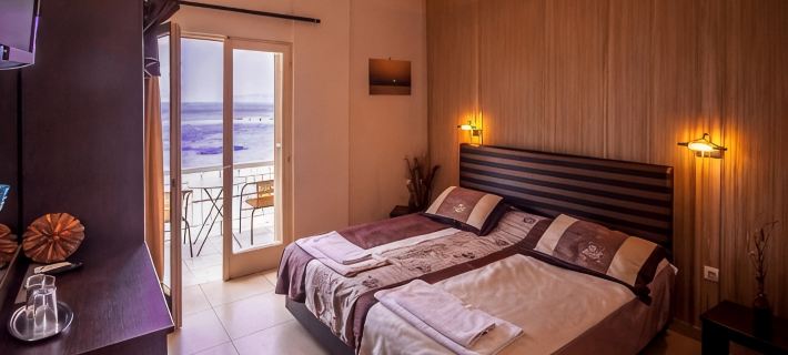 Plaza Hotels in Aegina