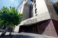 Ani Central Inn - ที่มีสระว่ายน้ำ