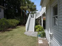 2 Bedroom Lovingly Restored 1925  Cottage 1 1/2 Blocks from Beach - Country Houses
