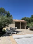 Charming country house in the Provencal countryside among vineyards and olive trees - Homestays