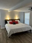 The House on East Main: 5 mins to downtown and 5 mins to SFA University
