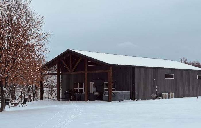Relax Enjoy Country Living with Hot Tub