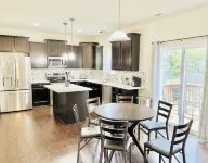 Spacious and Clean Home with 4 Bedrooms and 2 Baths in a Safe Neighborhood - Wifi