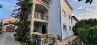 Nice, quiet, and inexpensive family apartment with proximity to sandy beach - 2つ星