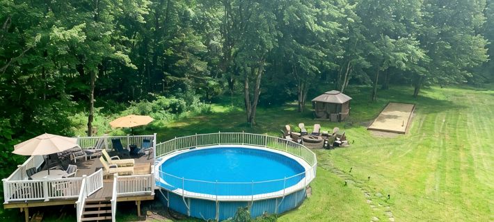 Beautiful Saugerties Rental -Pool, Fire Pit, Close to Hits, Hiking, Festivals Hotels in Saugerties
