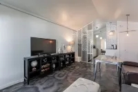 Tempe Cottage - ASU - Pets OK - 2 Free Bikes! - Apartments