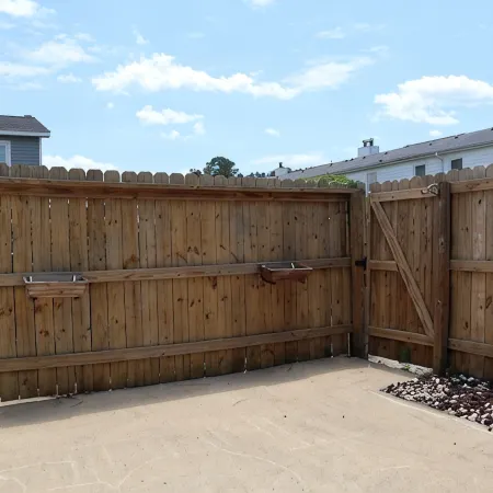 Cozy 2-Bedroom Townhome Close to Everything