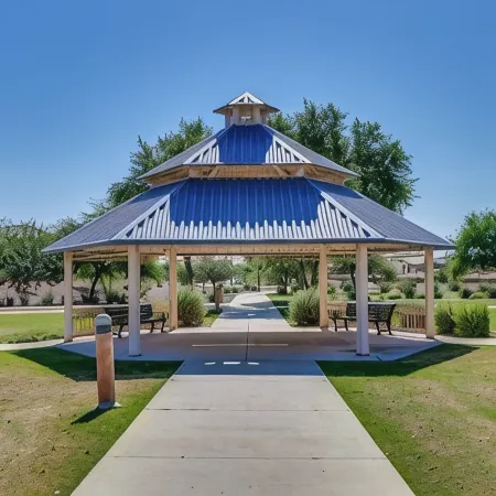 Spacious 4-bedroom house with Pool, WiFi and AC in brilliant Buckeye