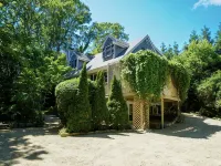 Your Beach house on the island Hotels in Tisbury