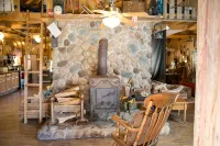 Rustic Cabin w/ 29 Acres. Hot Tub, Wood Stove, Nature Trails, Pet Friendly &More