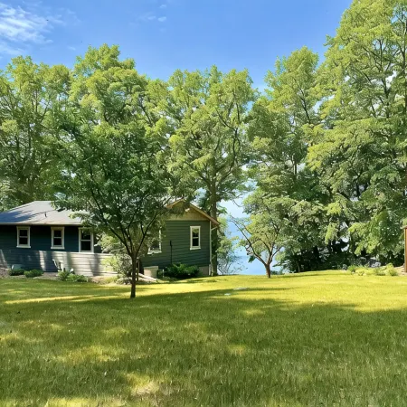 Cabin on Gorgeous Lake Ida, Near the Carlos Creek Winery!