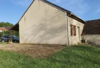 Maison de Campagne Proche dun Petit Village Accueillant - 2-Star
