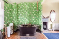 Conde Nast voted top Cotswold holiday let - Wifi