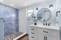 Siesta Key - PRIVATE BEACH - Heated Pool - Walkable to activities