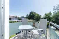 Pure beach life, less than 100m to the beach - Wi-Fi