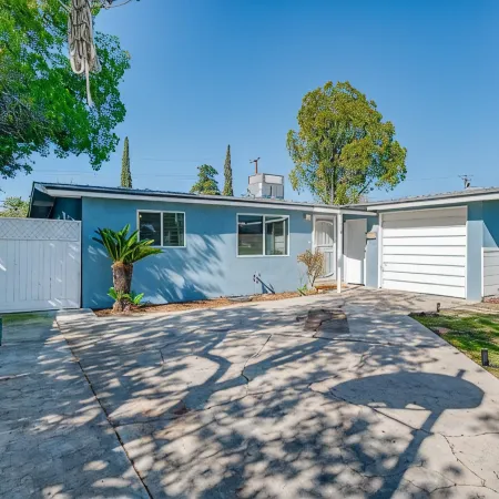 5 Min Walk to Panorama Bluffs! Preserve Trails Family-Sized House 5 Beds Sleep 8