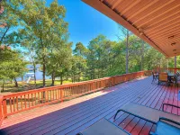 Custom Waterfront Cabin with Private Boat Dock - 홈스테이
