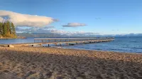 Spacious Tahoe home w/hot tub just 3 blocks to Kings Beach