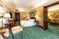 River Chateau Hotel - Balkon