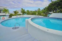 Regatta’s Island Time Getaway - Pools