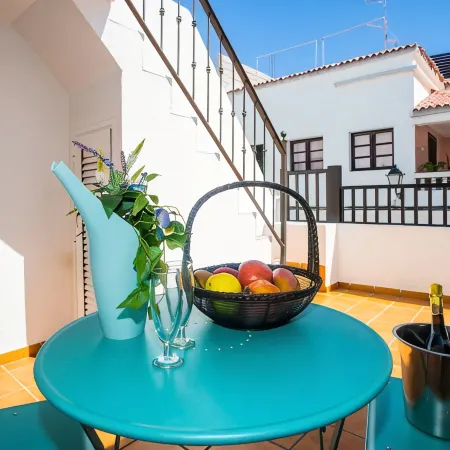 Casa Juana 50 meters from Playa del Reducto and Wifi