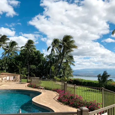 Oceanview, Air Conditioned, Centrally Located Maalaea Banyan Condo