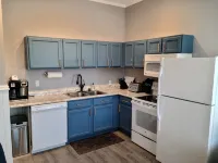 Fully renovated 3 bed, 2 bath home - 4성급