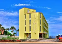 Ocean Breeze - Ocean Front at Symphony Beach Club! - 3-Star