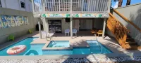 Bahama Mama House 4 Bedroom Home by RedAwning - 4-Star