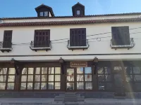 白宮飯店 科爾察住宿飯店