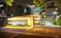 Grand Pacific Hotel - Rooftop Pools