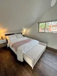 Adorable Carriage House Apartment in the Heart of Denver - Apartments