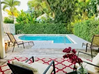 The Independent Inn - Locally Owned - Pool
