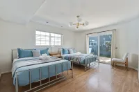 @ Marbella Lane – Home with Majestic Ocean Views - Parkering