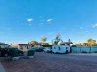 Opal Inn Hotel, Motel, Caravan Park - parking