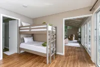 Round Rock Lodge - Retreat Nestled Among The Trees With Stunning Lake Views