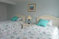 3-bedroom waterfront house with use of marina facilities in charming Jamestown! - Wifi
