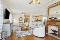 Charming Historic Home Near French Quarter - Cozy & Convenient! - Wi-Fi