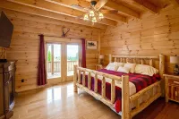 Large Mountaintop Cabin Sleeps 16! Blue Ridge Mountain Views & Wraparound Deck