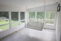Lake estate on Old Hickory with pool and hot tub, convenient to Nashville - ブティック