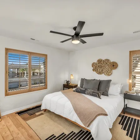 Southwest themed 3 bedroom condo in Las Palmas with great view and amenities.