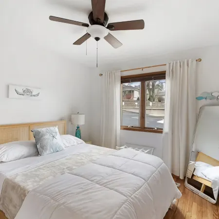 Sheboygan Sunrise Beach Stay