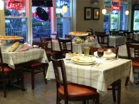The Ocean Key Virginia Beach Resort Отели рядом с достопримечательностью «Пляж Сандбридж»