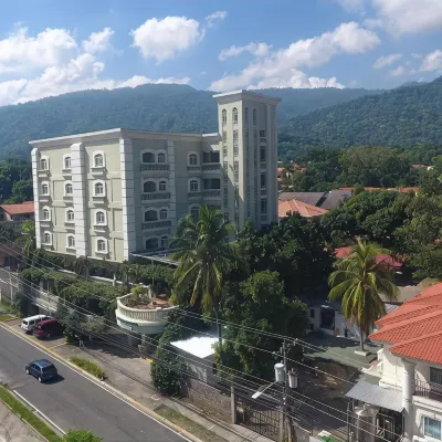 Boutique Hotel la Cordillera Hotels near Colonia Satelite Park