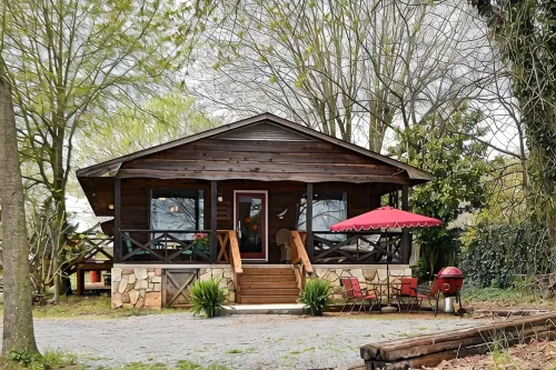 "The Cabin" at North Alabama Sailing Marina - Sail, Fish, Ski or Just Relax! - Chalets