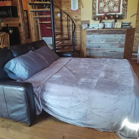 The Connie Cabin Отели в г. Комптон