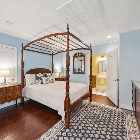 SeaGlass Inn Bed and Breakfast