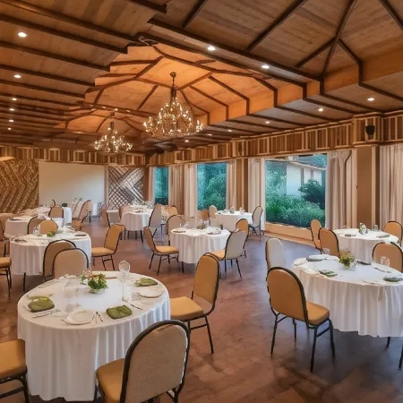 Aura Resort & Spa