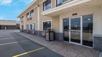 Econo Lodge Portage - 2-Star