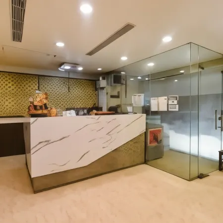 Hotel National Lodge Отели рядом с достопримечательностью «Рынок Садар-Базар»